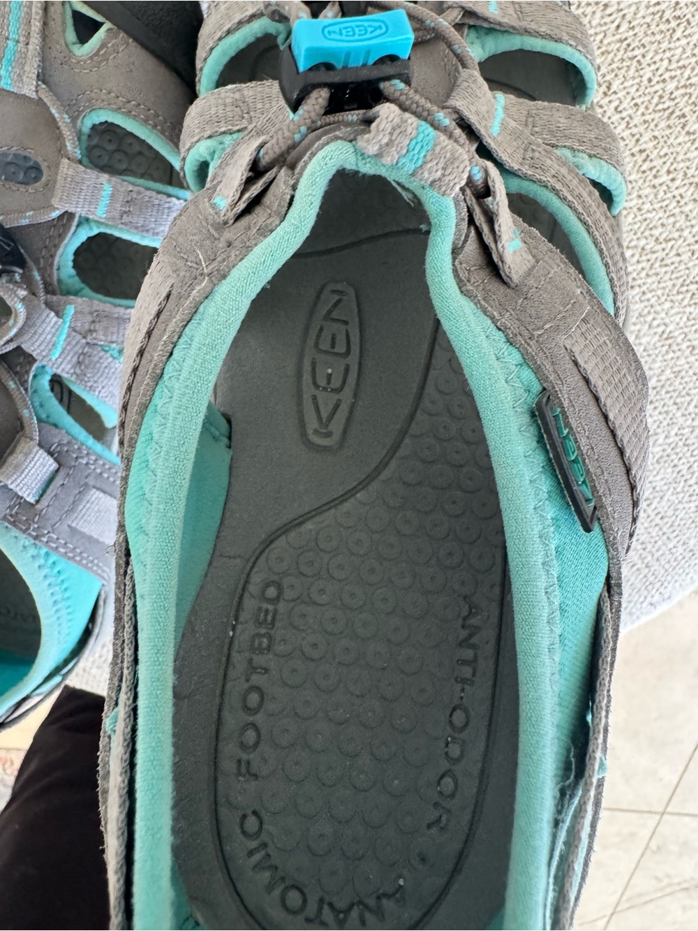 KEEN Whisper Waterproof Hiking Sandals Gray Teal Blue Size 9 - Picture 11 of 11